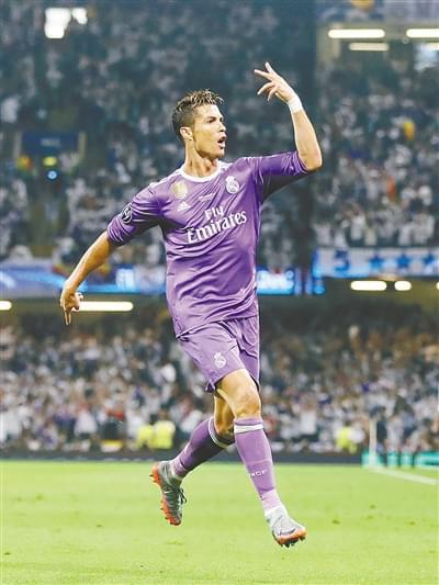 林志玲则以 林志玲则以